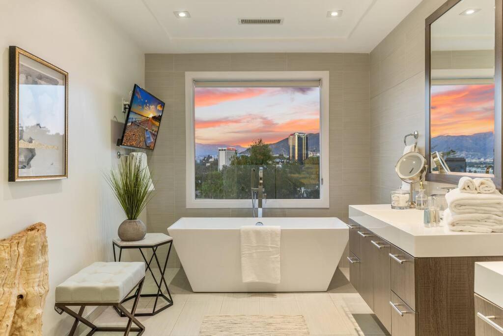 Villa With Incredible Views 로스앤젤레스 외부 사진